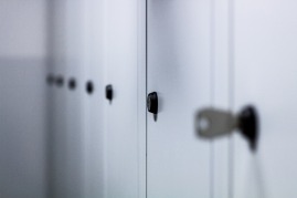 lockers-932113_1920